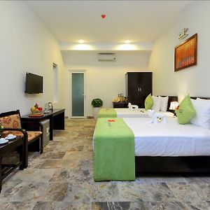 Deluxe Double or Twin Room Pool View